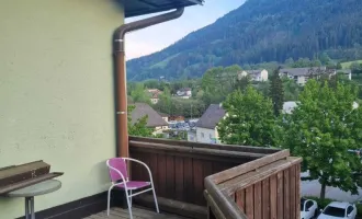 4 Zimmer Eigentumswohnung, Balkon, Terrasse, Gartenanteil u. Parkplatz! Zweitwohnsitzfähig!