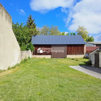 Landhaus in gutem Zustand - uneinsehbares Grundstück - große Lagerhalle - Garage - Pelletsheizung  - Prehliadka domu aj v slovenčine! - Bild 2