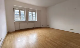 Geräumige Wohnung direkt am Europaplatz mit 1 Schlafzimmer!