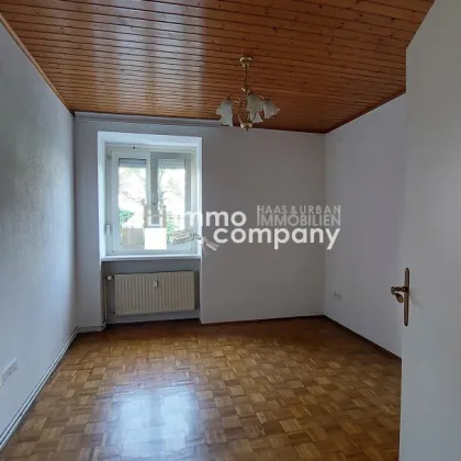 Erdgeschosswohnung in zentraler Lage - 4 Zimmer, ca.65m², teilsaniert, inkl. Personenaufzug - Bild 2