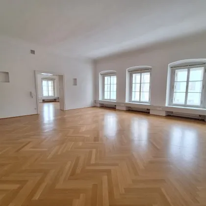 360 TOUR / Repräsentatives, großzügiges, modernes, multifunktional nutzbares 5-Zimmer- Altbaubüro - Bild 3