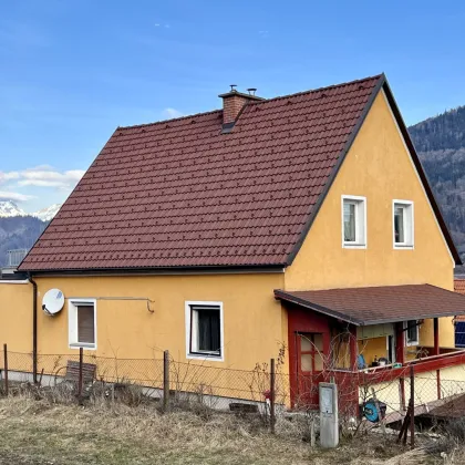 Leoben! Charmantes Einfamilienhaus mit Blick ins Grüne und tollen Gestaltungsmöglichkeiten! - Bild 2