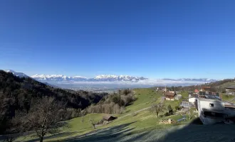 Baugrundstück in schöner Hanglage