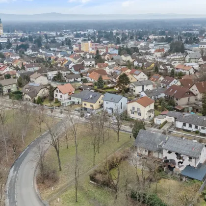 Grundstück in ruhiger und sonniger Ecklage mit Altbestand! - Bild 2