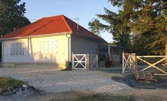 Renoviertes Haus mit 2 Wohneinheiten und 4000 m² Grundstück in Ungarn neben der slowenischen Grenze