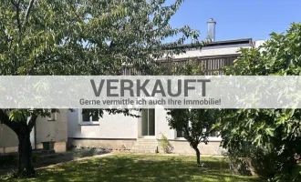 VERKAUFT - Omama im Kirschenbaum - oder Platz für die ganze Family!