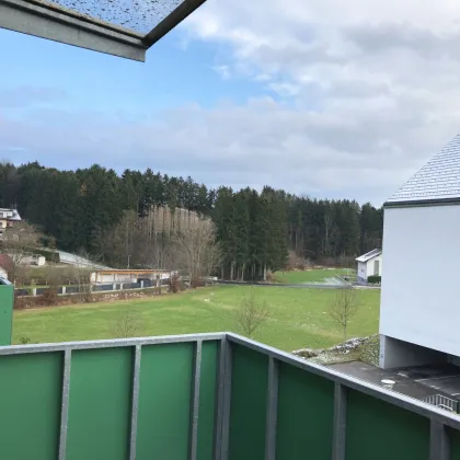 Euratsfeld – herrliche 2 Zimmerwohnung mit Blick ins Grüne - mit Kaufoption - Bild 2