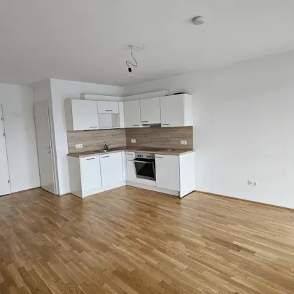 UNBEFRISTETE MIETDAUER - 2 ZIMMERWOHNUNG MIT BALKON UND KÜCHE - Bild 2