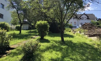 Sonniges Baugrundstück in Grünlage mit Baugenehmigung