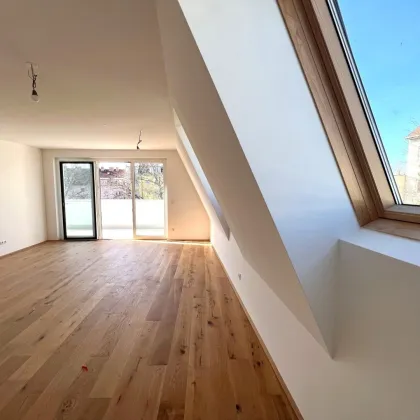 SOMMERBONUS sichern!!! Erstbezug! Wunderschöne 3-Zimmerwohnung mit Balkon Nahe Stadtpark - Wiener Neustadt! - Bild 2