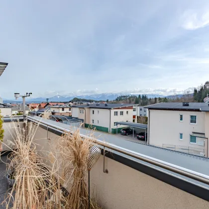 Großzügige Dachgeschoßwohnung mit 5 Zimmern, traumhafte Dachterrasse und Loggia. - Bild 2