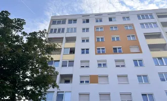 ++Erstbezug - top sanierte ETW  mit Lift und Balkon in der Stadt++