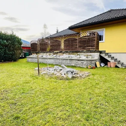 Schöner Bungalow in der Nähe des Traunsees mit Bergblick - Bild 3