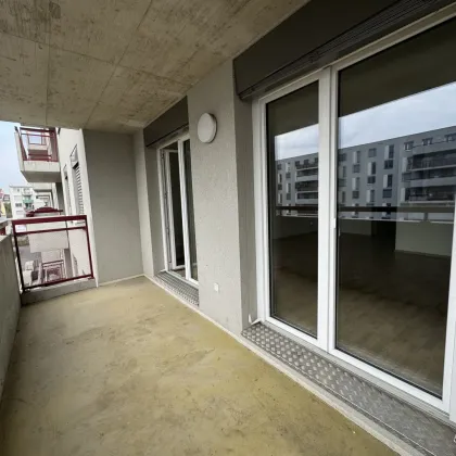 Großzügige 2-Zimmer Genossenschaftswohnung mit Balkon! -  unbefristeter Mietvertrag - Bild 2