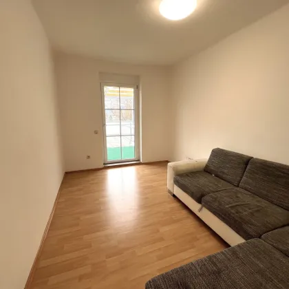 Sonnige 1-Zimmer-Wohnung mit großer Terrasse und Parkplatz in Waltendorf/Graz - Bild 3