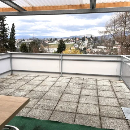 Sonnige 1-Zimmer-Wohnung mit großer Terrasse und Parkplatz in Waltendorf/Graz - Bild 2