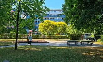 Modernisierte 4-Zi. Wohnung im 2.OG mit Loggia, inkl. KFZ-Freistellplatz