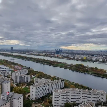 Exklusive Penthouse-Maisonette in Top-Lage mit atemberaubendem Ausblick im 31.Stock - Wohnen auf Wolke 7 - Bild 2