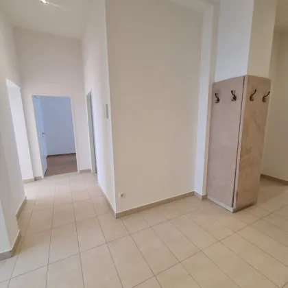 Eigentum im  wunderschönem Altbau in der besten Lage des 18 Bezirks - Bild 2