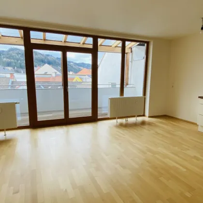 Leben im Herzen von Judenburg: Elegante Großzügigkeit trifft auf zentrale Ruhe! 112m2 große, schöne, sanierte Wohnung mit überdachter Terrasse mit Zirbitzblick - Bild 3