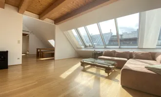 Top Ruhelage - Stylische Dachgeschoßwohnung in perfekter Lage