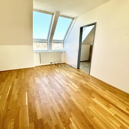 2 stöckige Dachgeschosswohnung mit Terrasse und Fernblick - Bild 3