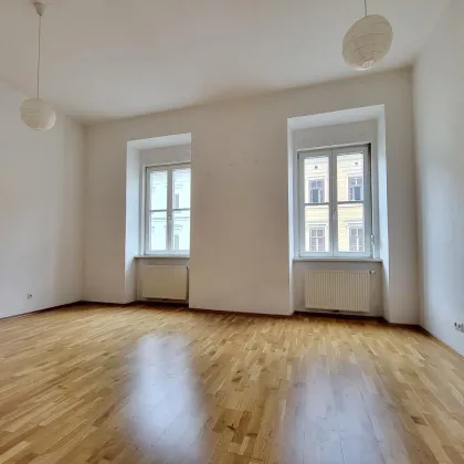 Zentrum - 55m² - großzügige 2-Zimmer-Wohnung - Innenstadtlage - Bild 2