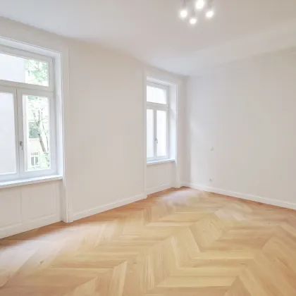 Wunderschön sanierte 4-Zimmer-Wohnung mit hofseitigem Balkon! - Bild 3