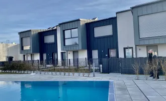 !!! Exklusives Maisonette Reihenhaus mit luxuriösem SPA und großzügigen In-und Outdoor-Pools zum Wohnen mit Urlaubsfeeling oder als Anlageobjekt für "airbnb" !!!