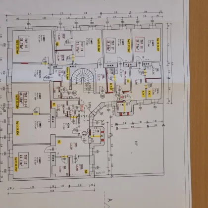 U1 in 5 Minuten erreichbar - Kurzzeitvermietung möglich - Lift im Haus - Zusammenlegung von Wohnungen möglich - Dachgeschoß Ausblick - Bild 3