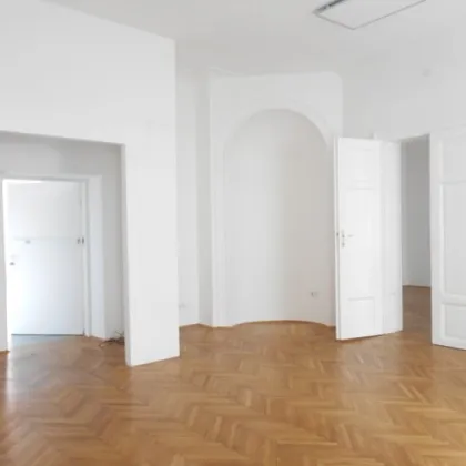 ALTSTADT Tummelplatz großzügige 3ZI im klassischen Altbau unbefristet ! - Bild 3