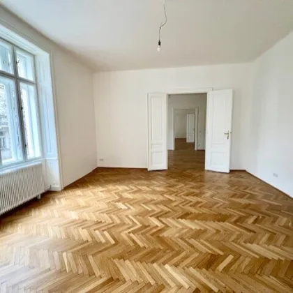 Neusanierte 141 m2 Büroräumlichkeiten, wunderschöner Altbau mit Flügeltüren, Parkettböden. Nähe Rochusmarkt. - Bild 2