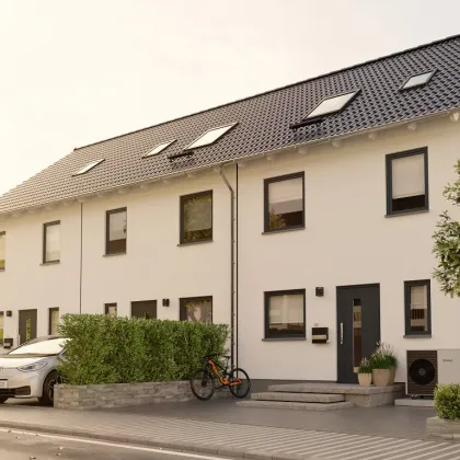 Traumhaftes Neubau-Reiheneckhaus in Klein-Harras - hochwertig ausgestattet & energieeffizient für nur 422.290,00 €! - Bild 3