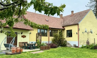 Haus mit Ausbaumöglichkeiten - 228 m² Wohnfläche - 1.327 m² Grundstück - ausbaubare Scheunen und Lagerräume