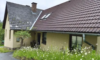 Landhaus am erfrischenden Bach mit Wald in herrlicher Aussichtslage nähe Badesee