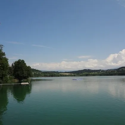 60 m² FERIENWOHNUNG MIT PRIVATTEICH! EINZIGARTIGES PROJEKT MIT ZWEITWOHNSITZ-WIDMUNG ODER TOURISTISCHER VERMIETUNG IM NATURPARADIES LÄNGSEE! JETZT SICHERN! - Bild 2