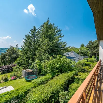 Einfamilienhaus mit traumhaften hellen Wohnbereichen, Blick ins Grüne und in absoluter Ruhelage - Bild 2