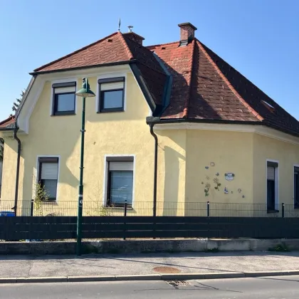 SANIERUNGSBEDÜRFTIGES HAUS IN ZENTRUMSLAGE - Bild 2