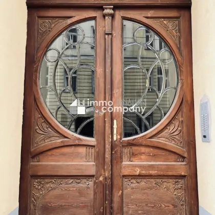 Zentrale Familienwohnung mit klassischer Altbaucharme und idealer Infrastruktur - Bild 2