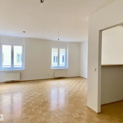 Neue Küche // TRENDVIERTEL LEND /// TOLLE BALKONWOHNUNG /// 3 ZIMMER - Bild 3