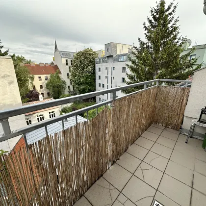 3 Zimmer DG-Wohnung mit Balkon! - Bild 2