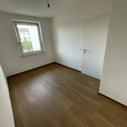 Sanierte 3-Zimmer-Wohnung, auf Wunsch mit neuer Küche! - Bild 3