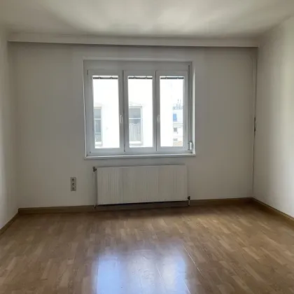 Großzügige 64m² 2 Zimmer mit Wohnküche im 5.Liftstock nähe Donaukanal - Friedensbrücke ! - Bild 3