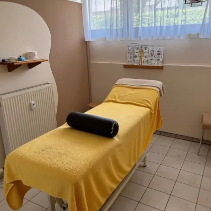 Praxis für Physio / Massage für Eigenbetrieb oder Kapitalanlage ca. 15 % p.a. Rendite mgl. - 7 Behandlungs-Räume, 5 Stellplätze. - Bild 2