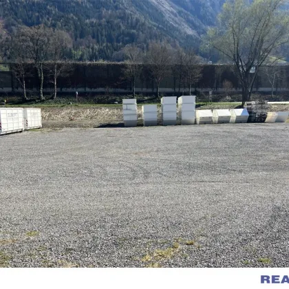 Ideales Baugrundstück für Ihren Betrieb in 6200 Jenbach, Tirol 7.406 m² Fläche - Bild 2