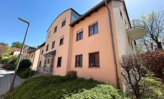 Traumhafte 3-Zimmer-Wohnung mit Balkon, Tiefgarage und ausbaufähigem Dachboden in Bad Abbach nahe Regensburg