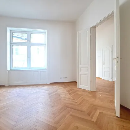 Neuer Kaufpreis! Luxuriöser Erstbezug in Altbau mit  Balkon in 1180 Wien - Wohnen auf höchstem Niveau! - Bild 2