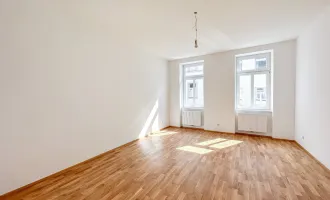 // Altbau-Projekt nahe dem Auer-Welsbach-Park // generalsanierte 1-Zimmer-Garconniere mit west-seitigen BALKON in Ruhelage