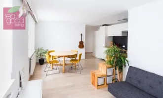 Sanierte 3 Zimmerwohnung mit Balkon und Traumfernblick auf den Lainzer Tiergarten - 3 Gehminuten von der U4 & U6 entfernt