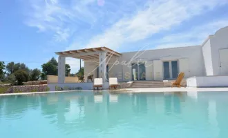 HERRLICHE, NEUE VILLA MIT POOL IN OSTUNI